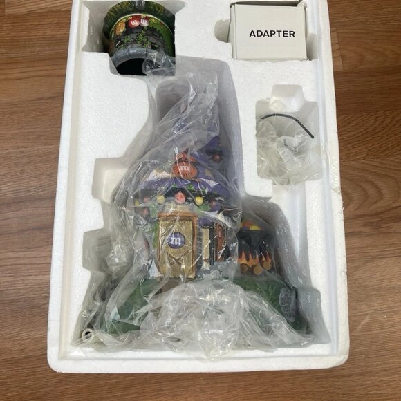 Dept 56 Halloween Flying Witch's Castle Light-up Animated Candy Dish M&Ms in Box - Picture 9 of 13